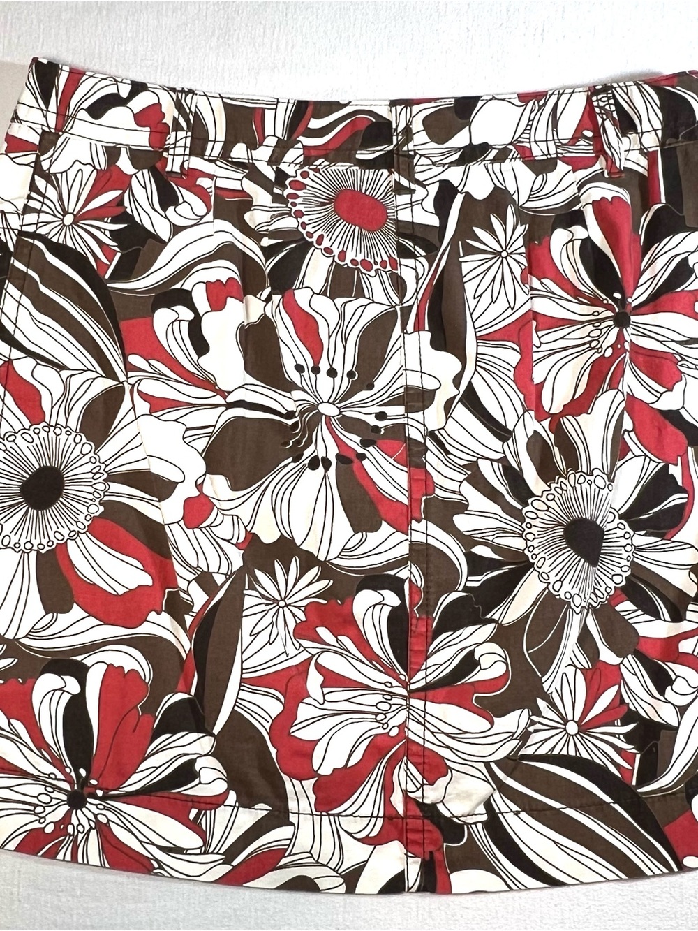 LOFT Cotton Floral Print Flat Front Mini Skirt in Red, Brown & White-Size 8